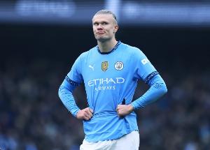 哈兰德上半场表现：1次失点+1次失单刀，3次争顶0次成功